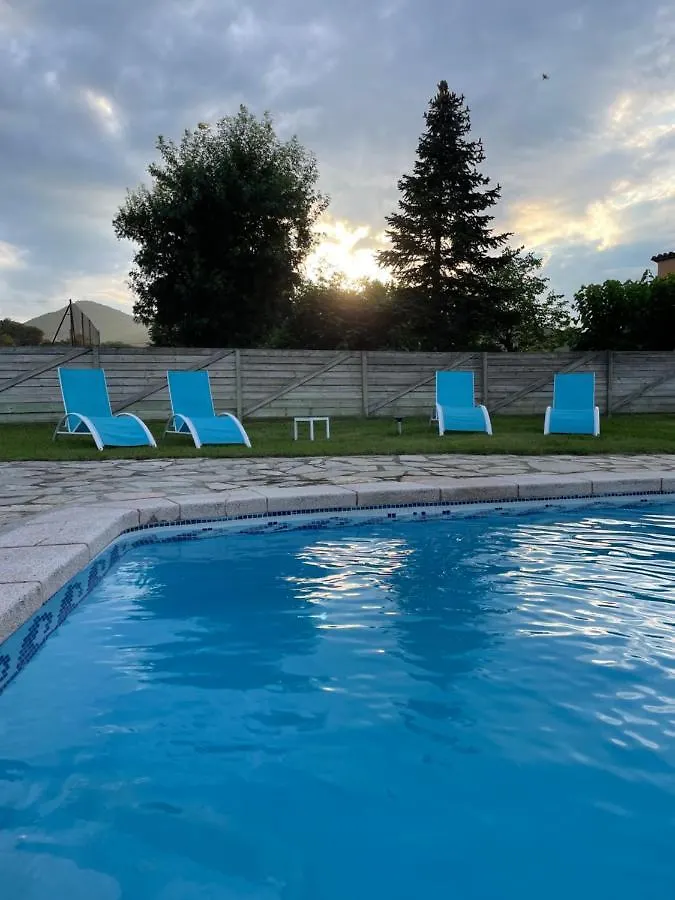 Сasa de vacaciones FINCA MAS GUIXOT relax y natura Montagut